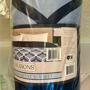 Sean Collection Navy and Light Blue Blanket-KING size